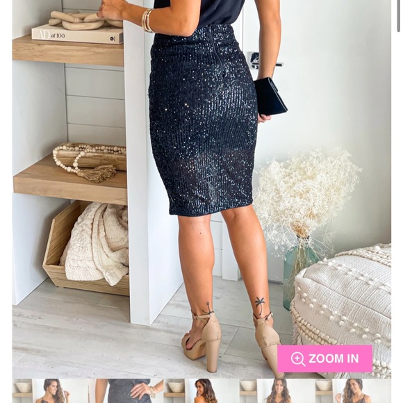 NWT Sequin Skirt (MIDI) - Picture 3 of 7